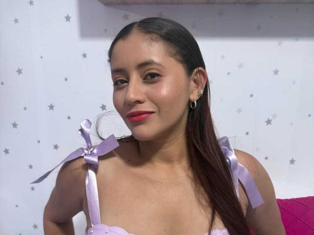 AngellinnaRossy - Live sex cam - 29225540