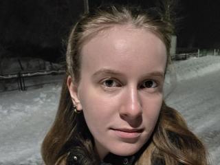 DebbyPennimpede's Model Profile