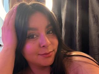 EmaJames's Model Profile