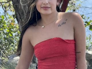 Ver la ficha detallada de KatieDesirX