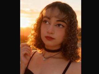 MiaWhalker's Model Profile