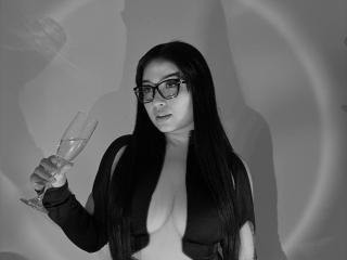 Xem hồ sơ đầy đủ của LunaBellaHotty