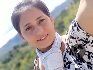 RosameX's Model Profile