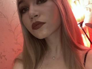 EssieVawter's Model Profile