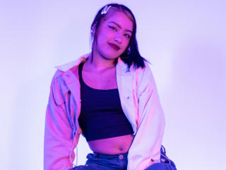 AngelyTorres's Model Profile