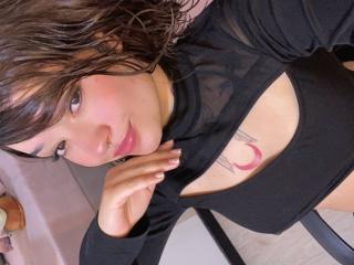 AnikaFleur's Model Profile