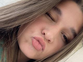 MissKuromi's Model Profile