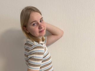 SusanNickeson's Model Profile