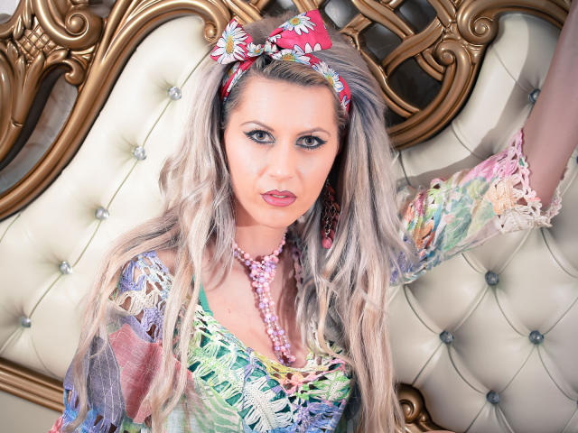 SummerWhite - Live sexe cam - 2923432