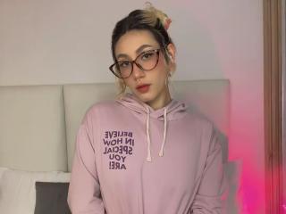 Xem hồ sơ đầy đủ của EmilyRobertts