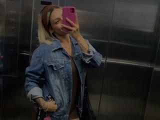 Ver la ficha detallada de EmilyRobertts