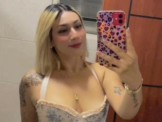 Ver la ficha detallada de EmilyRobertts