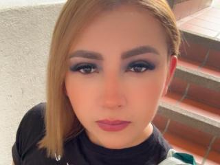 Xem hồ sơ đầy đủ của CristalWil