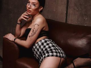 Xem hồ sơ đầy đủ của NikkiGoldX