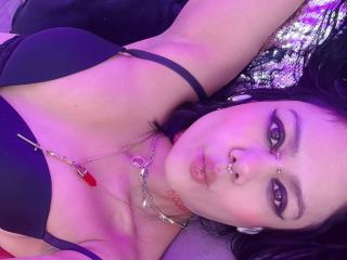 Xem hồ sơ đầy đủ của TarahDustin