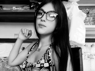 Xem hồ sơ đầy đủ của EimmyyRousee