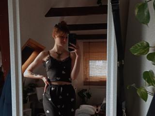 Xem hồ sơ đầy đủ của BerniceLolita