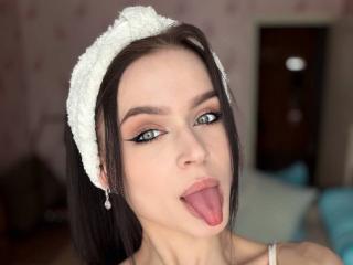 Ver la ficha detallada de KaceyTrivane