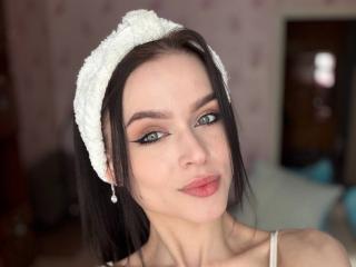 Ver la ficha detallada de KaceyTrivane