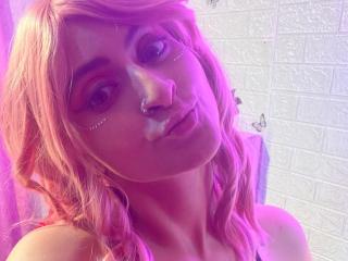 Xem hồ sơ đầy đủ của SaraVelvett