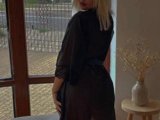 Xem hồ sơ đầy đủ của AvaQueen