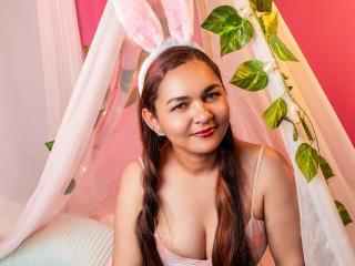 Xem hồ sơ đầy đủ của VivianBig