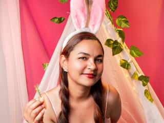 Xem hồ sơ đầy đủ của VivianBig