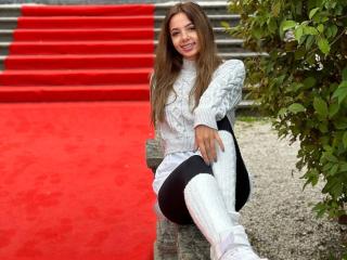 Ver la ficha detallada de AishaBee