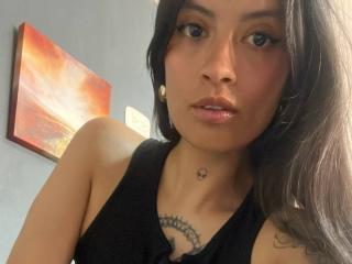 Xem hồ sơ đầy đủ của NiaWhitee