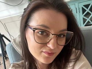 Ver a ficha detalhada de Yasinia