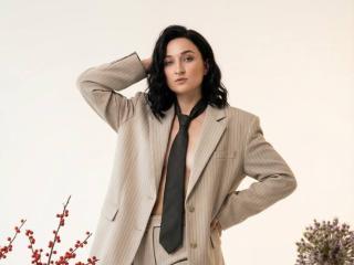 Xem hồ sơ đầy đủ của Limina