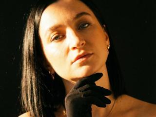 Xem hồ sơ đầy đủ của Limina