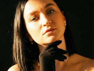 Xem hồ sơ đầy đủ của Limina