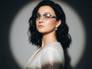 Xem hồ sơ đầy đủ của Limina