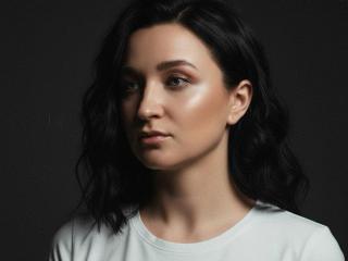 Xem hồ sơ đầy đủ của Limina