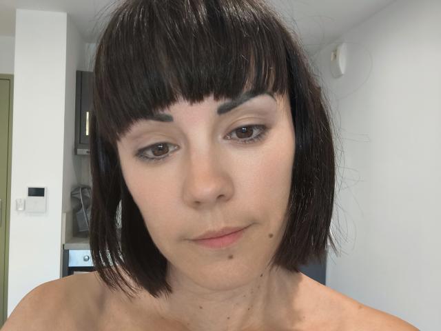 OrianaLaFrancaise - Live sexe cam - 29250815