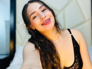 Xem hồ sơ đầy đủ của CandyVela