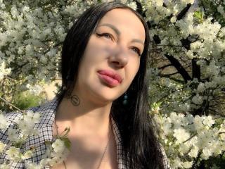 Xem hồ sơ đầy đủ của MirandaHott69