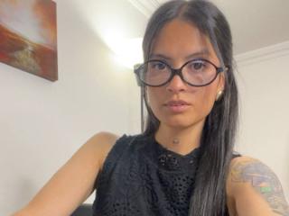 Ver la ficha detallada de NiaWhitee