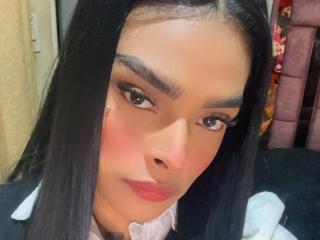 Ver la ficha detallada de EmmaEbony