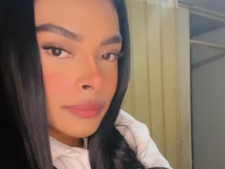 Vedere il profilo completo di EmmaEbony