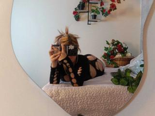 Vedere il profilo completo di KatheLux