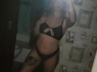 Vedere il profilo completo di Lolalavina11