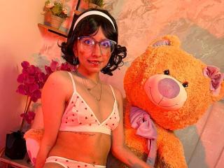 Podívejte se na podrobnou kartu VioletXBloom