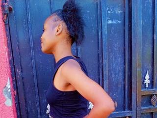 Se dtaljerede oplysninger for AshantyKelly