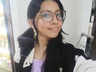 Se dtaljerede oplysninger for VioletXBloom