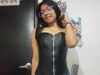 Se dtaljerede oplysninger for VioletXBloom