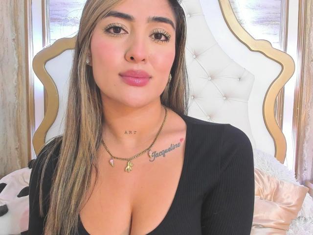 MaeCollins - Live porn &amp; sex cam - 29265389