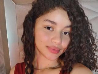 Se dtaljerede oplysninger for LoreneCurly