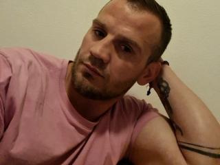 Se dtaljerede oplysninger for Attila889